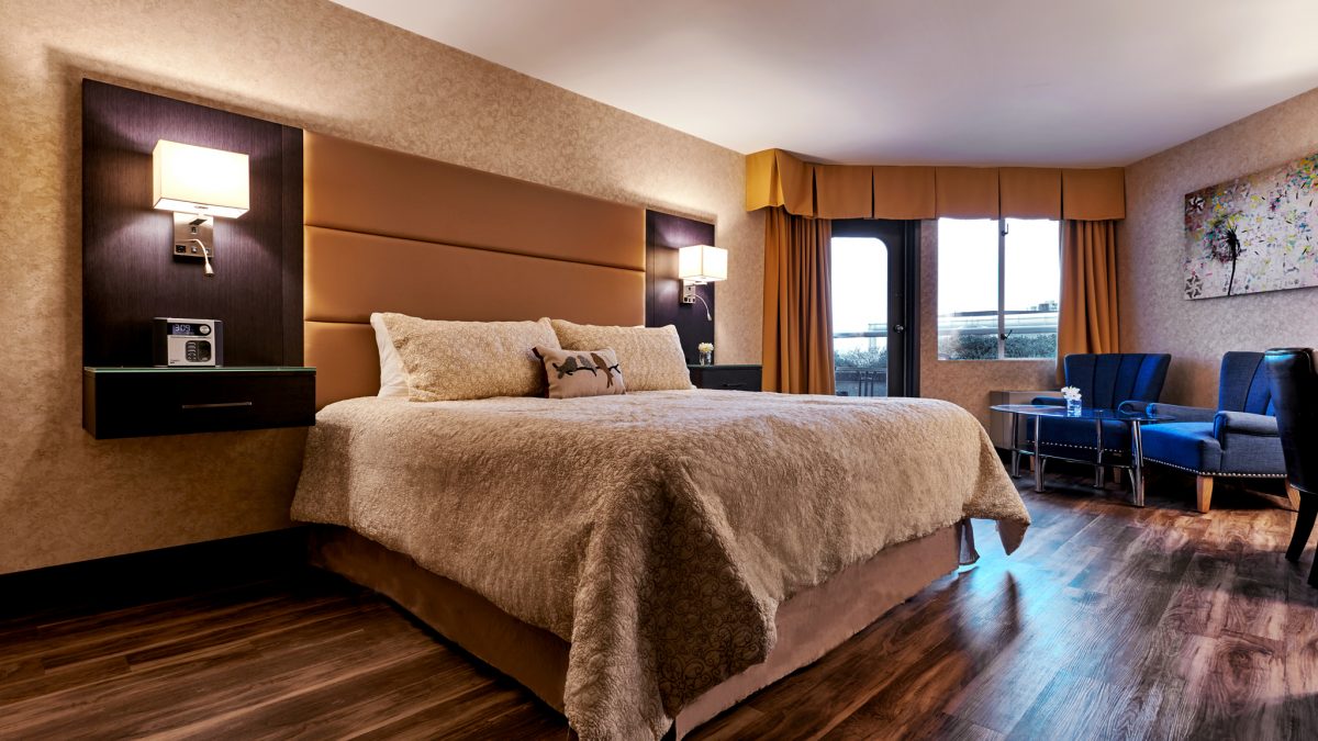 A room at the Lonsdale Quat Hotel.